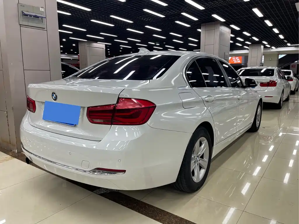 BMW 3 Series — миниатюра 9