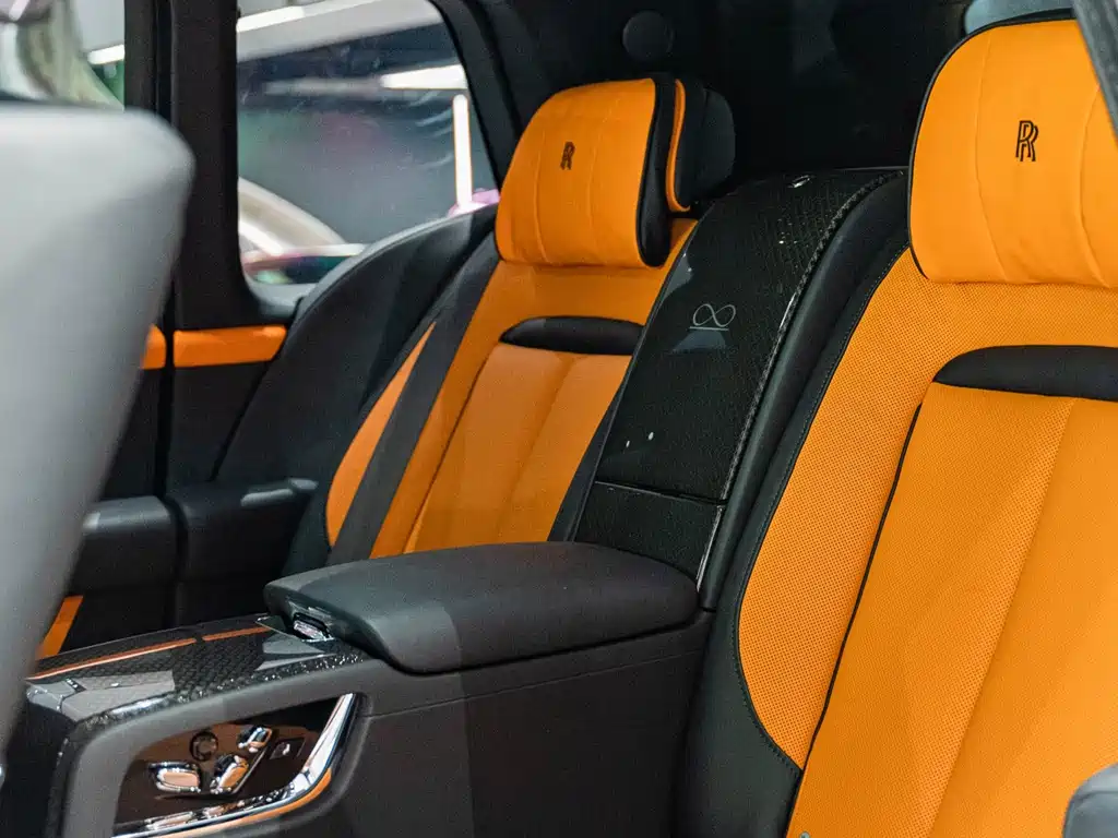 Rolls-Royce Cullinan Black Badge, фото 18