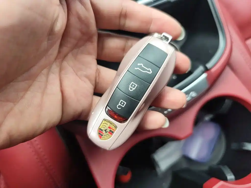 Porsche Macan — миниатюра 9