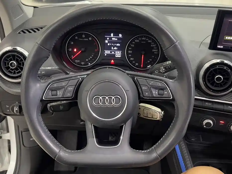 Audi Q2L — миниатюра 12