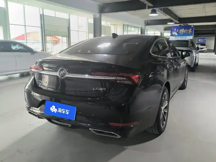 Buick LaCrosse — миниатюра 3