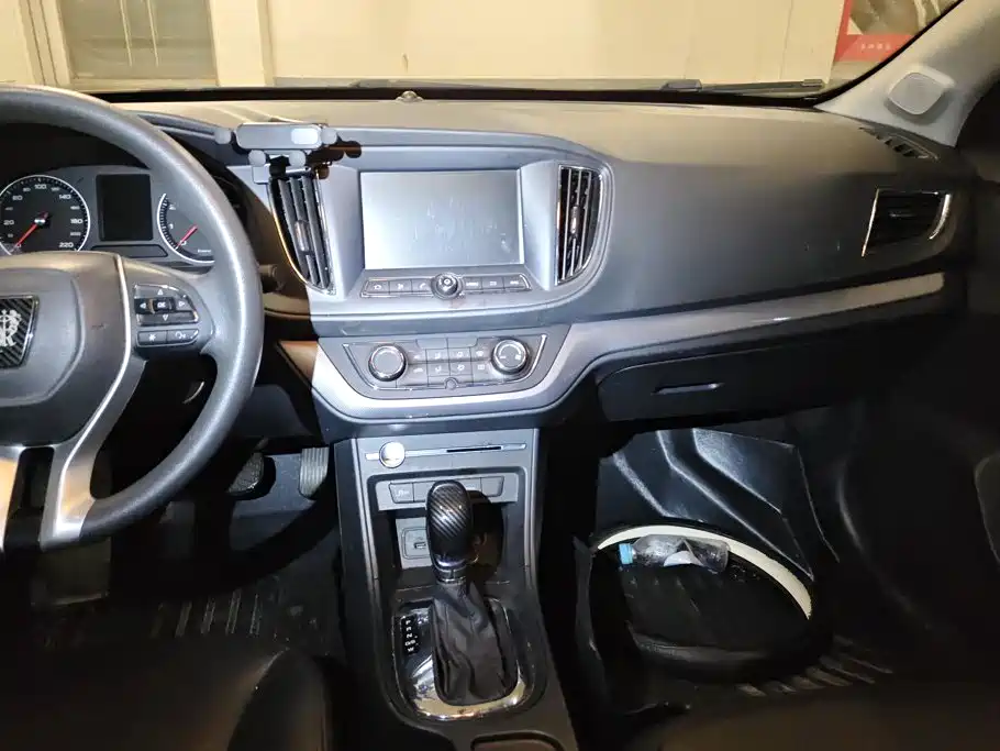 Roewe 360 — миниатюра 13