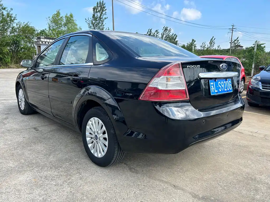 Ford Focus — миниатюра 4