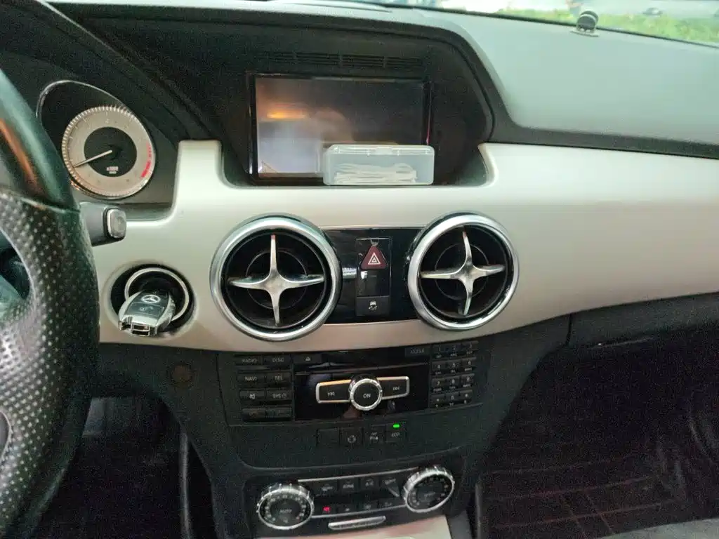 Mercedes-Benz GLK-Class — миниатюра 9