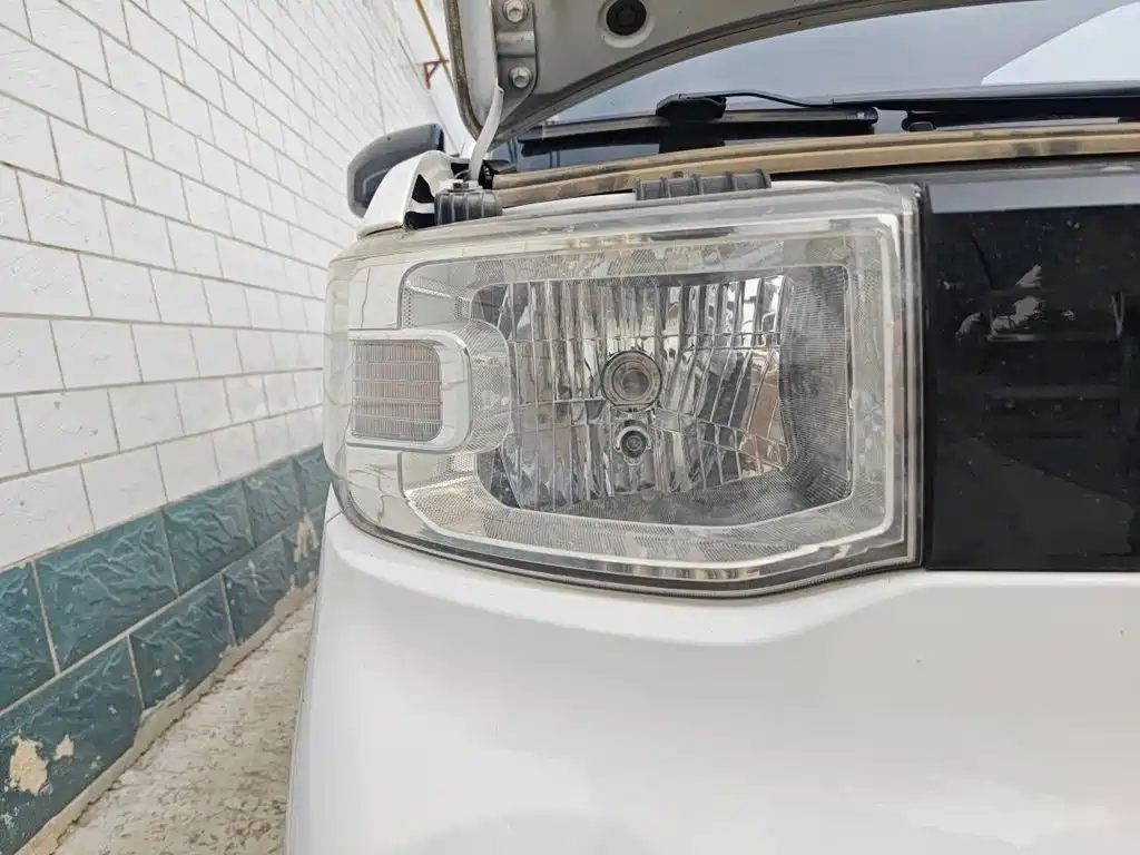 Wuling MINIEV — миниатюра 7