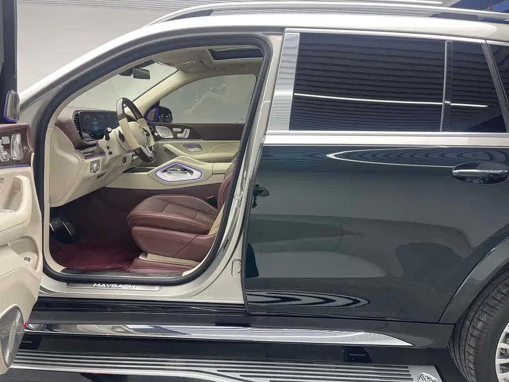 Mercedes-Benz GLS — миниатюра 17