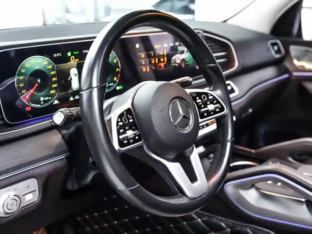 Mercedes-Benz GLE (Import) — миниатюра 4