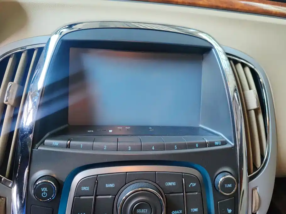 Buick LaCrosse — миниатюра 13