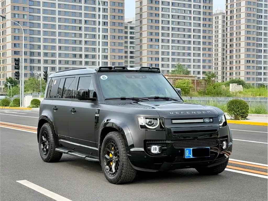 Land Rover Land Rover Defender 2025 110 3.0T P400 X-Dynamic SE