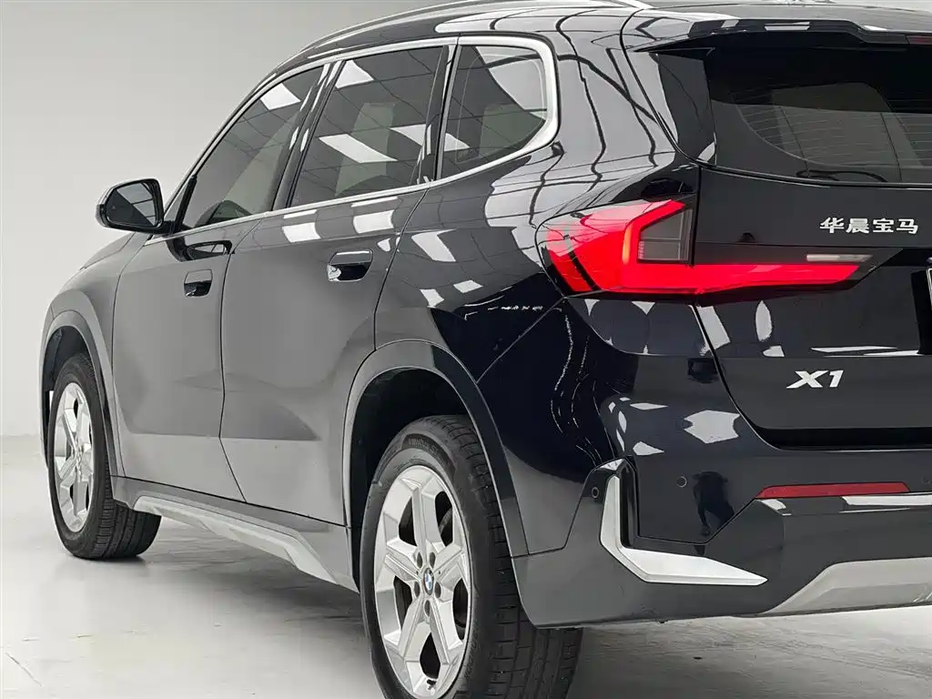 BMW X1 2023 sDrive20Li X
