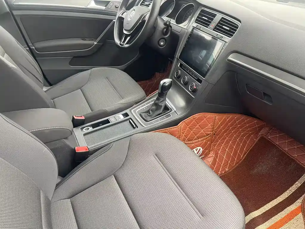 Volkswagen Golf — миниатюра 8