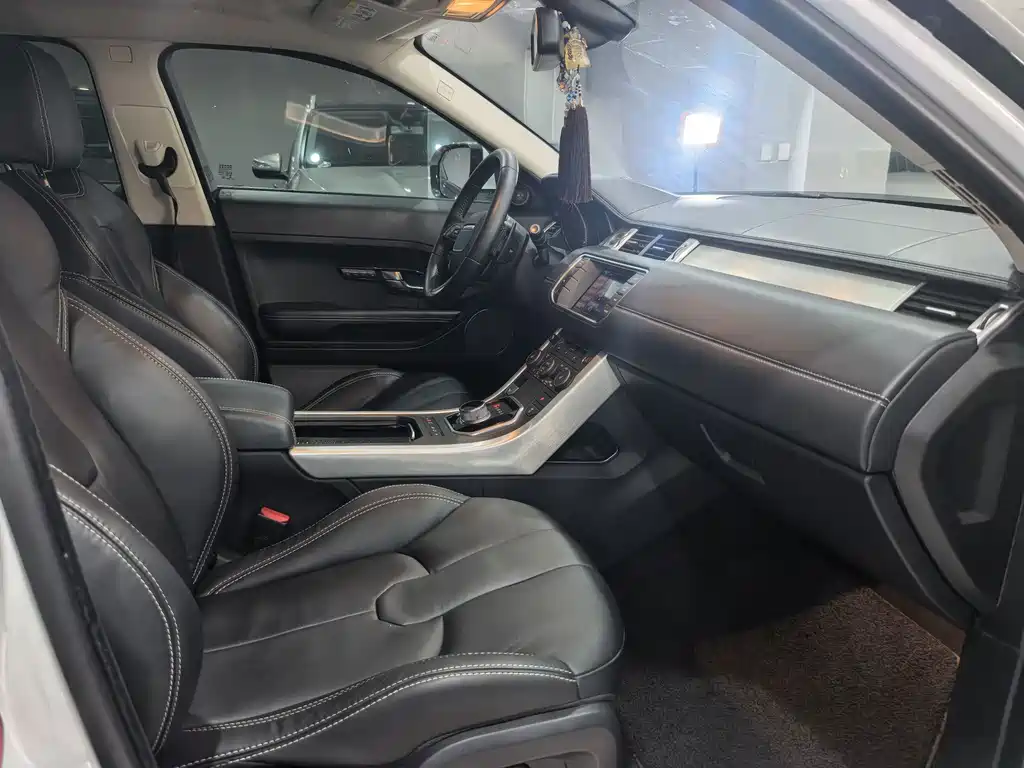 Land Rover Evoque (Import) — миниатюра 14