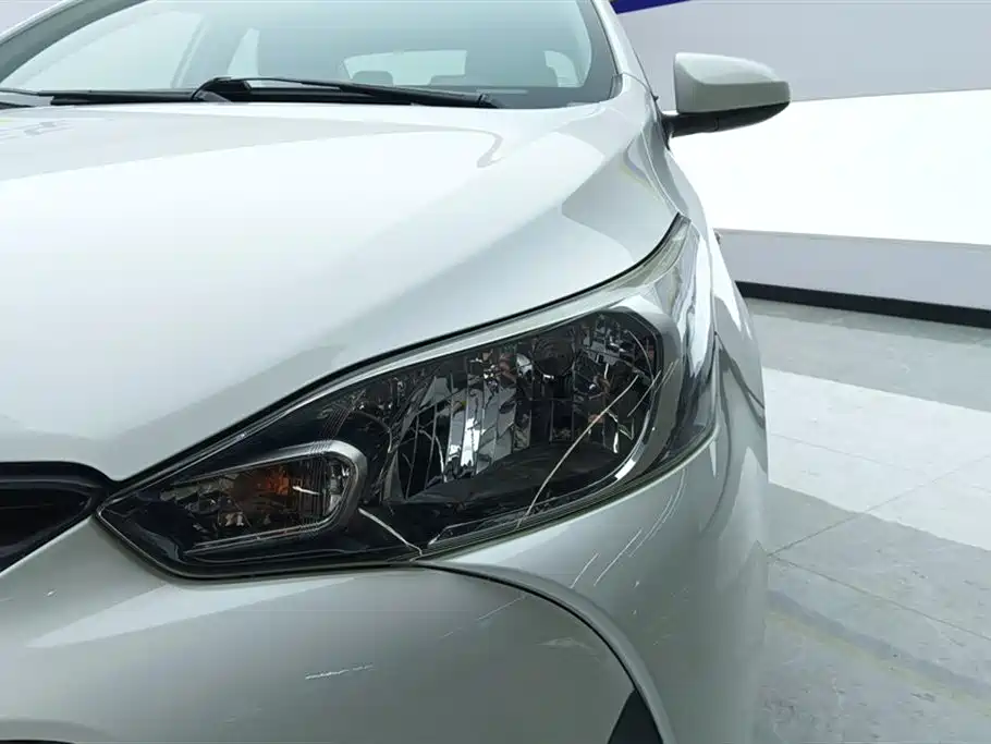 TOYOTA YARIS L TO ENJOY