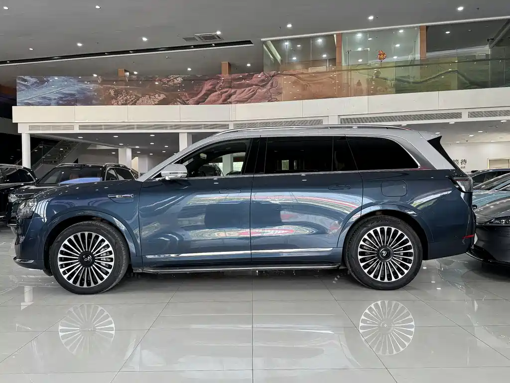 AITO ASK THE WORLD M9