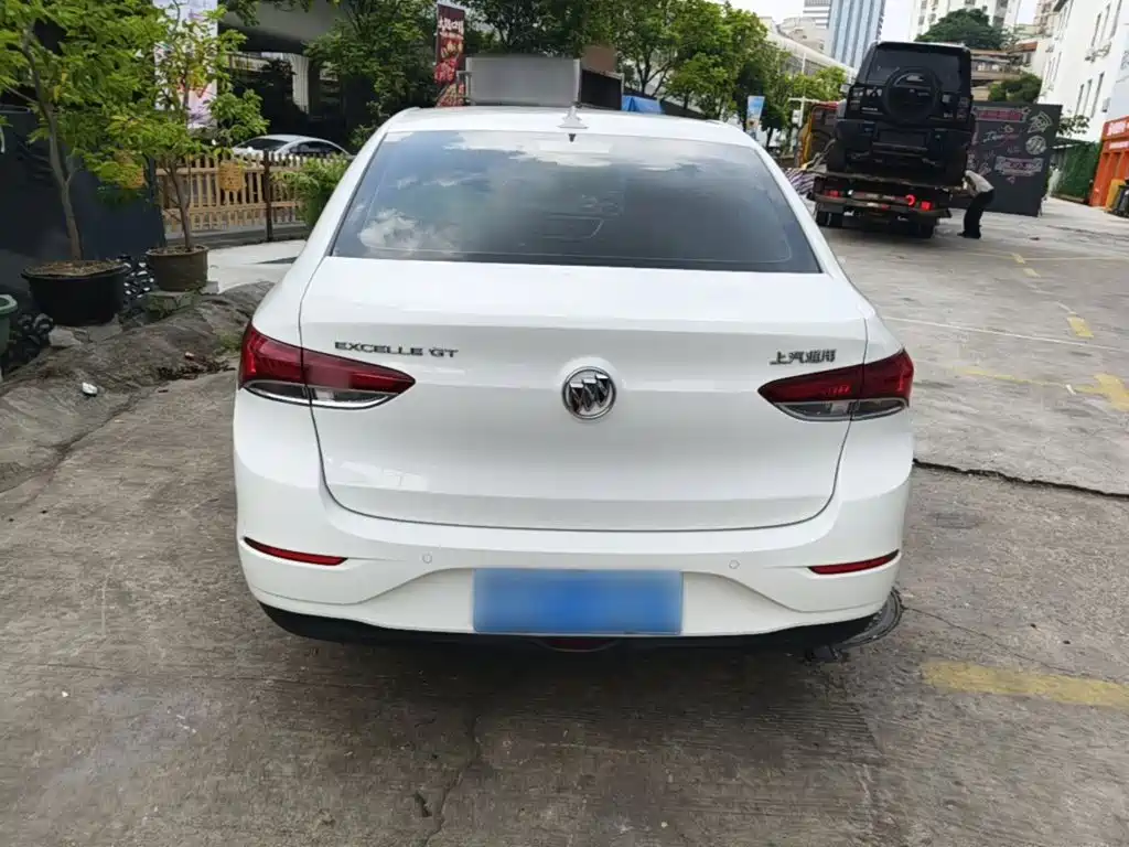 Buick Excelle — миниатюра 6