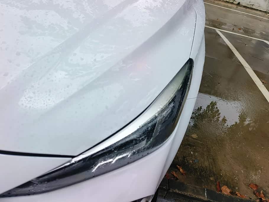 MG MG5 1.5 л 2023 г. Белый, пробег 47000 км