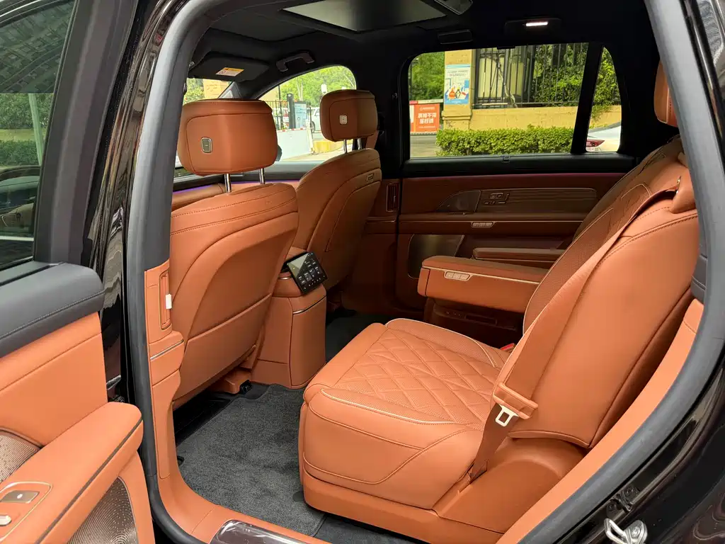 NIO ES8 2026 мест Executive Luxury