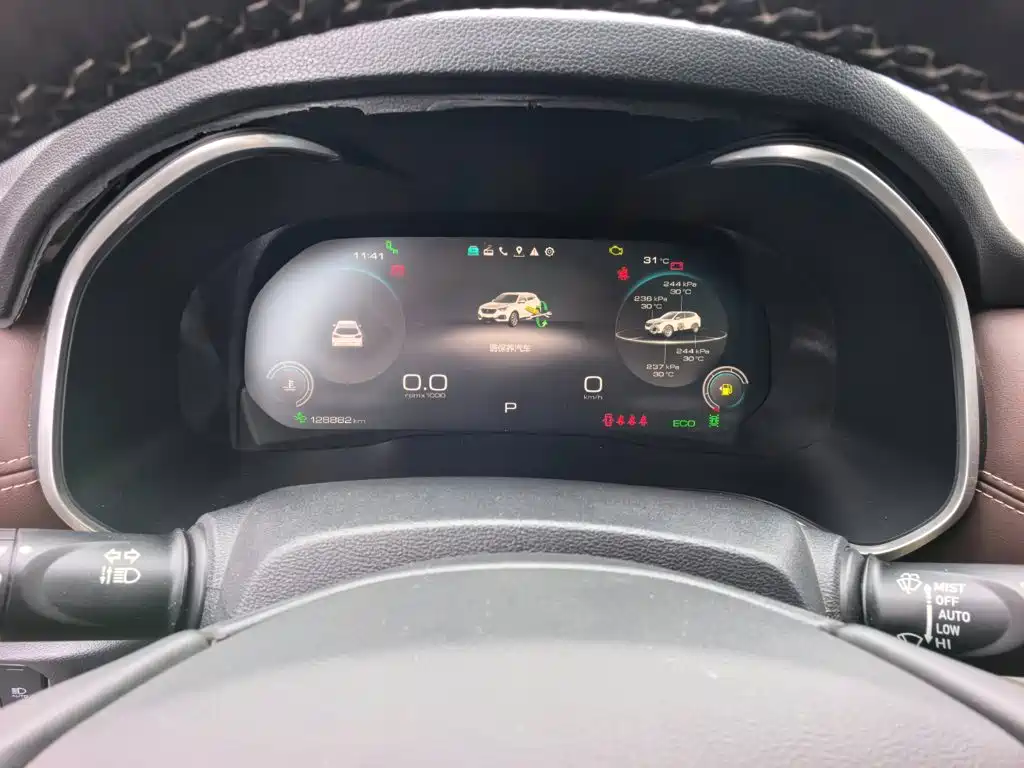 Wey Wey VV6 — миниатюра 13