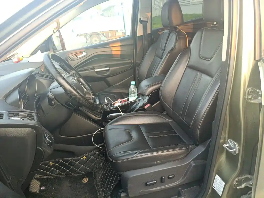 Ford Kuga — миниатюра 11