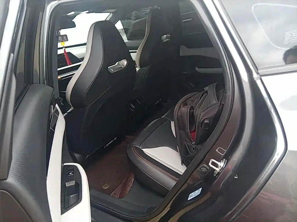 Changan UNI-V iDD — миниатюра 17