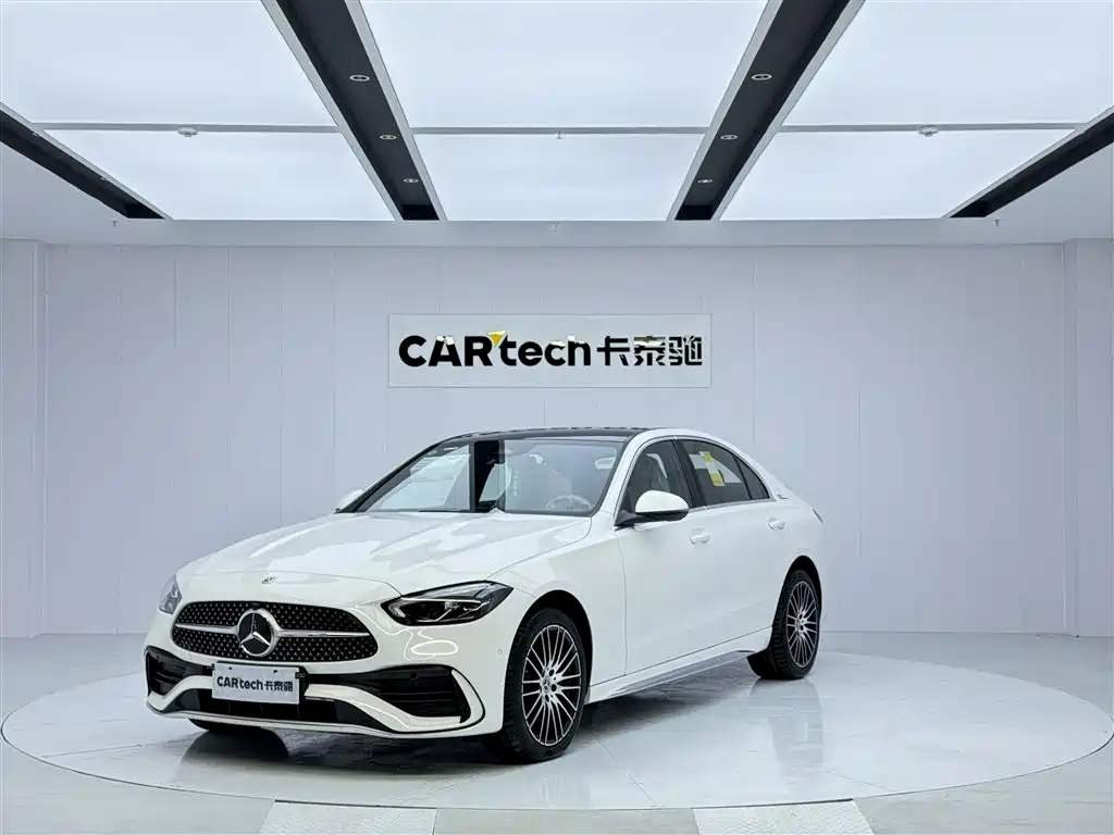 Mercedes-Benz C-Class 2024
