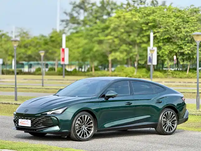 2024 MG MG7