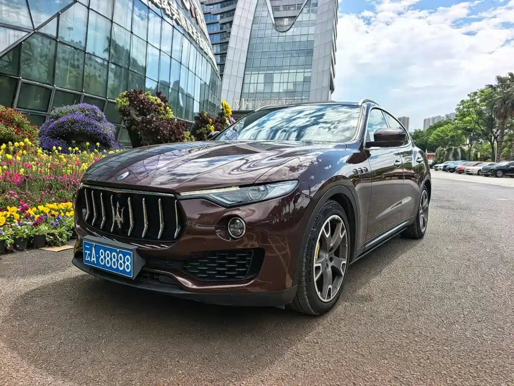 Купить Maserati Levante