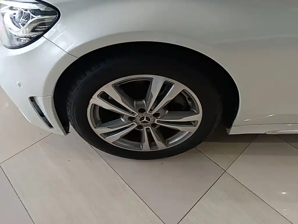 Mercedes-Benz C-Class — миниатюра 23