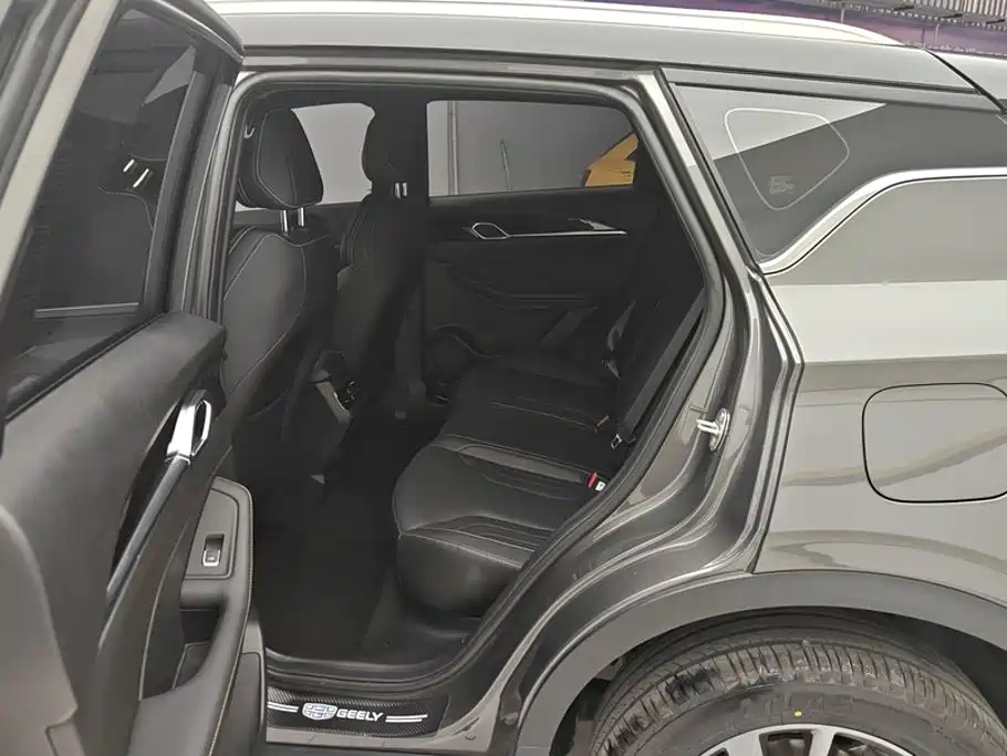 Geely Binyue — миниатюра 11
