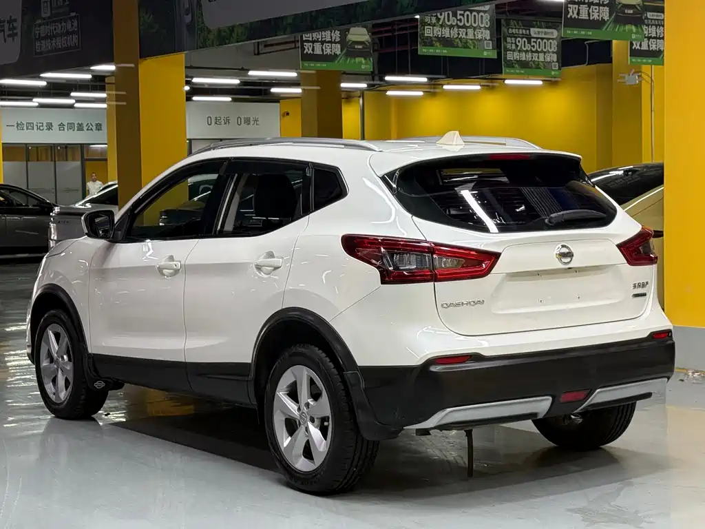 Nissan Qashqai 2019 2.0L CVT Smart