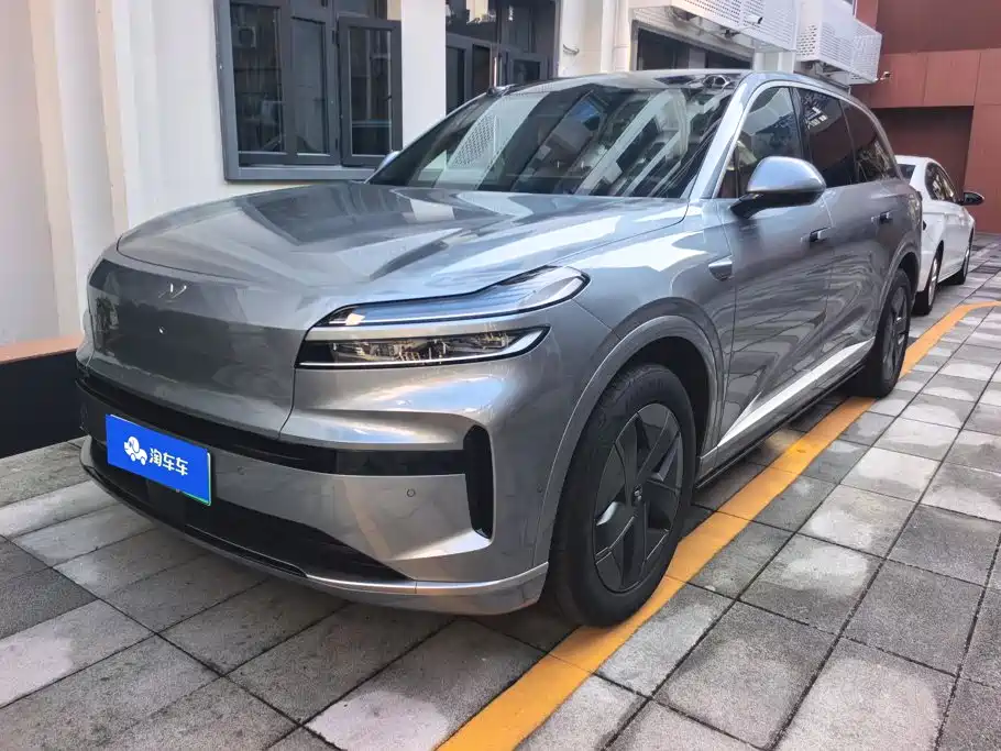 ONVO L90.