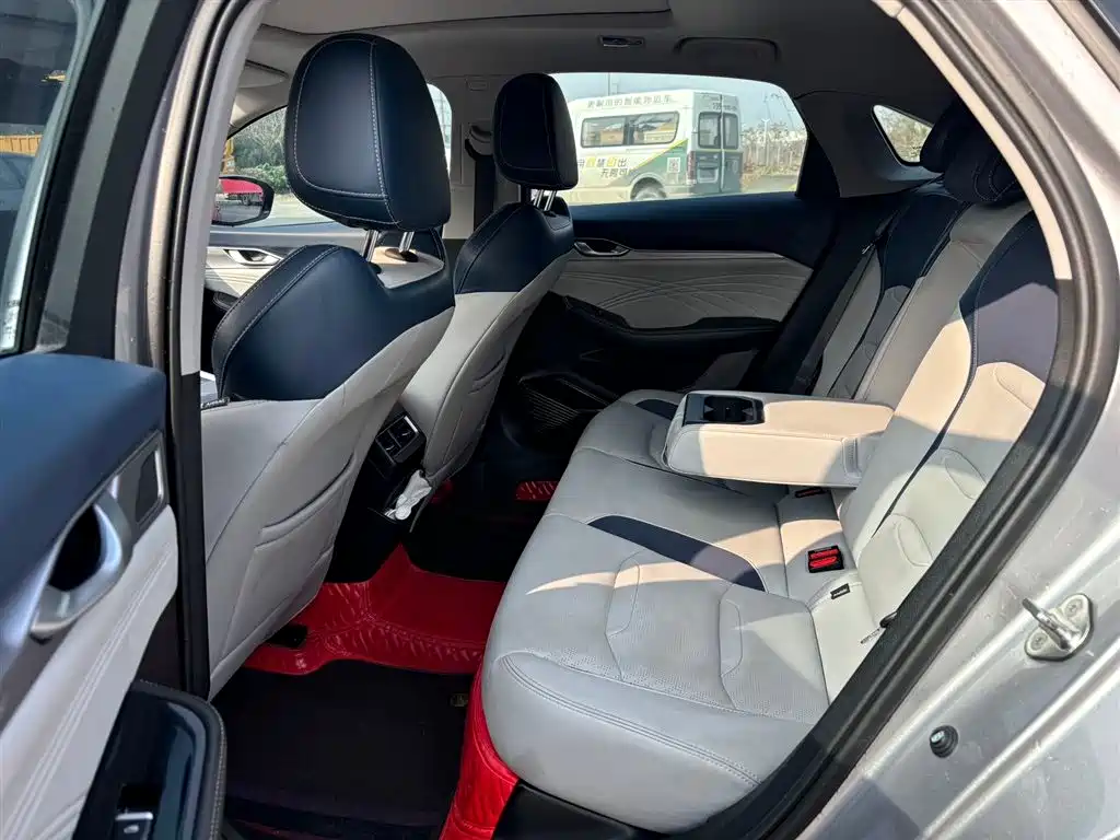 GEELY AUTOMOBILE XINGRUI