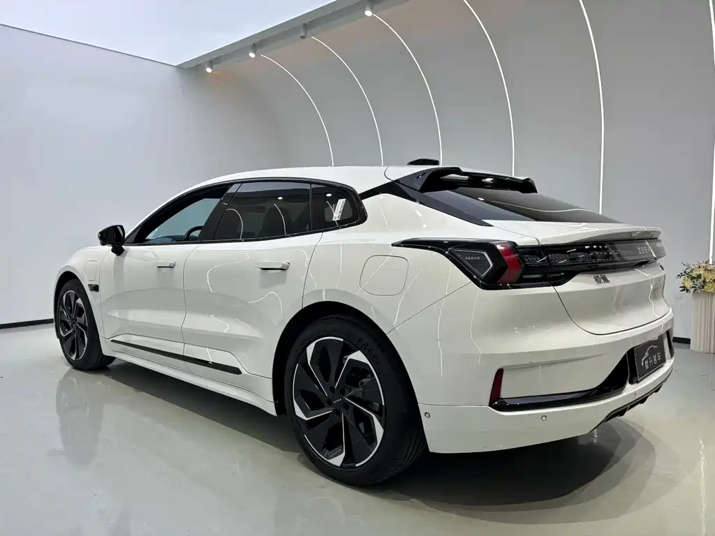 ZEEKR EXTREME KRYPTON 001