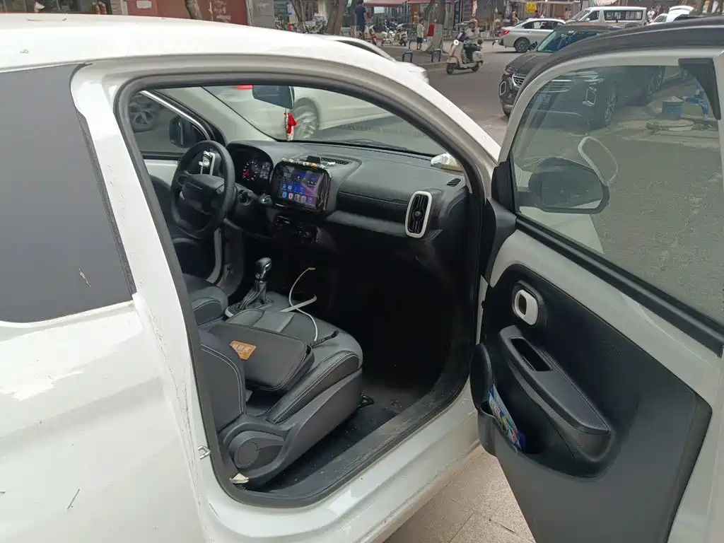 Roewe Clever — миниатюра 19