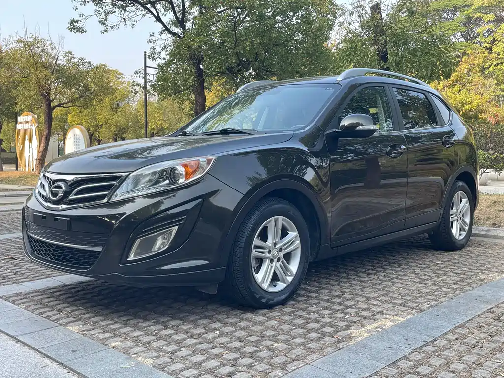GAC Motor Trumpchi GS5 2014