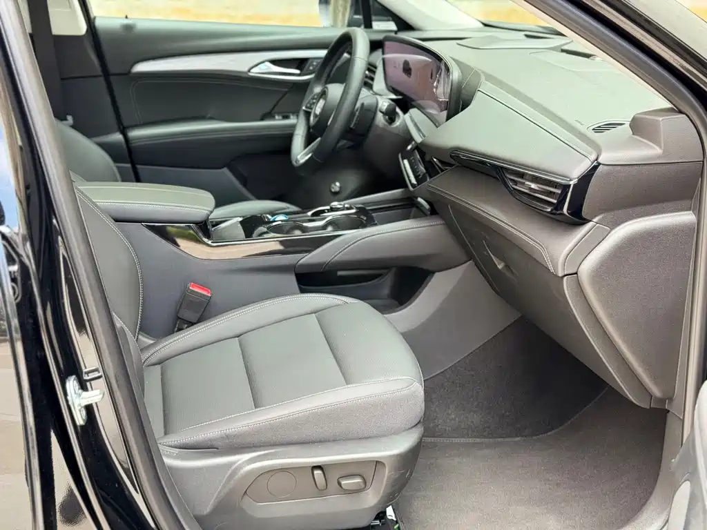 Buick Envision S — миниатюра 10