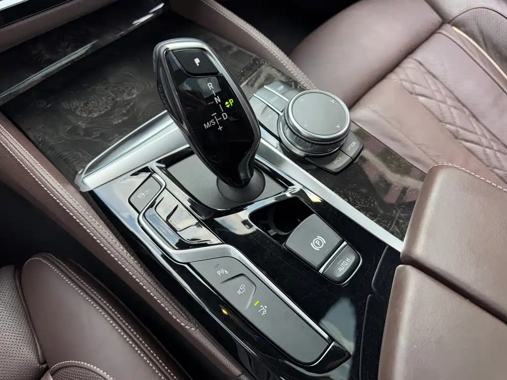 BMW 6 Series GT — миниатюра 17