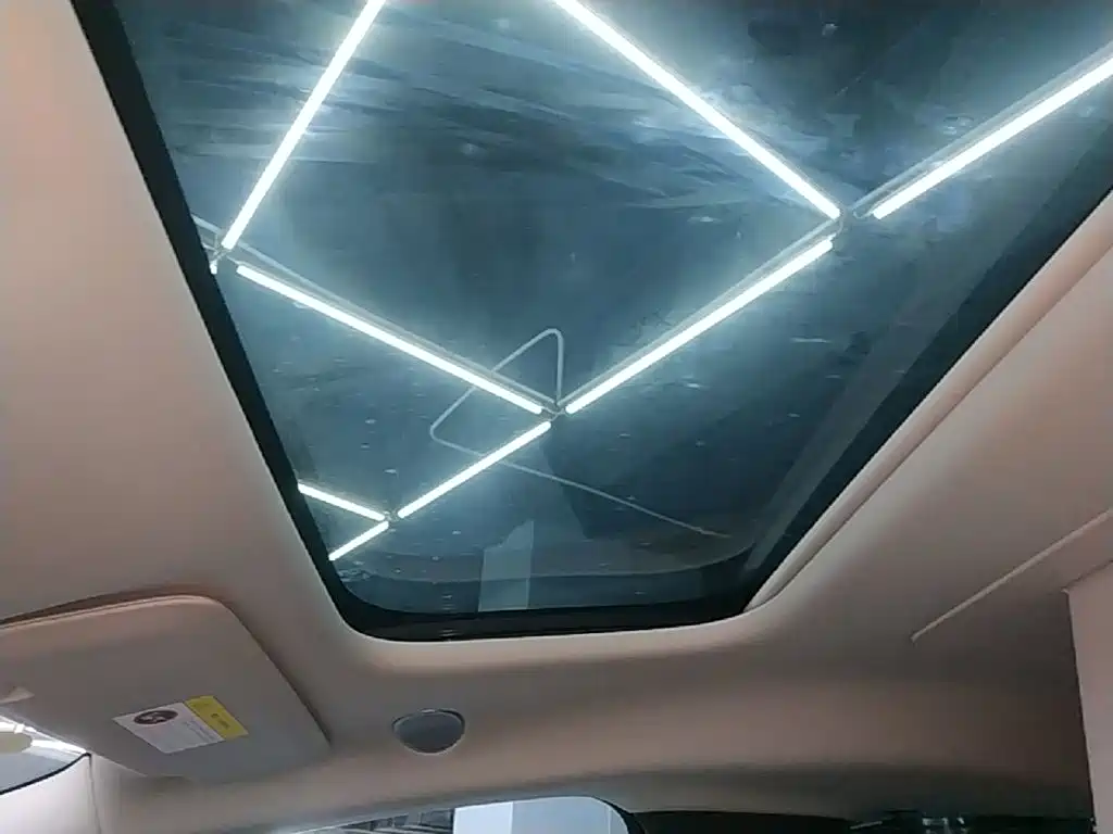 Li Auto Li MEGA — миниатюра 18