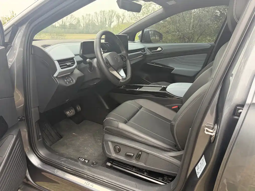 Volkswagen ID.4 X — миниатюра 4
