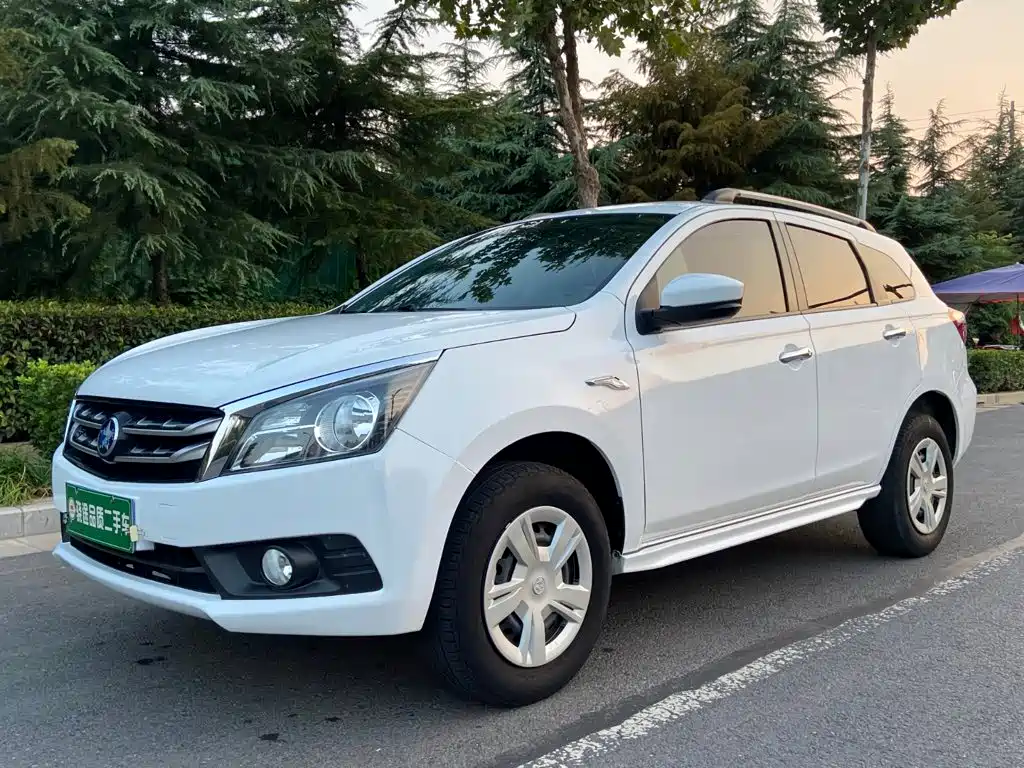 Venucia T70