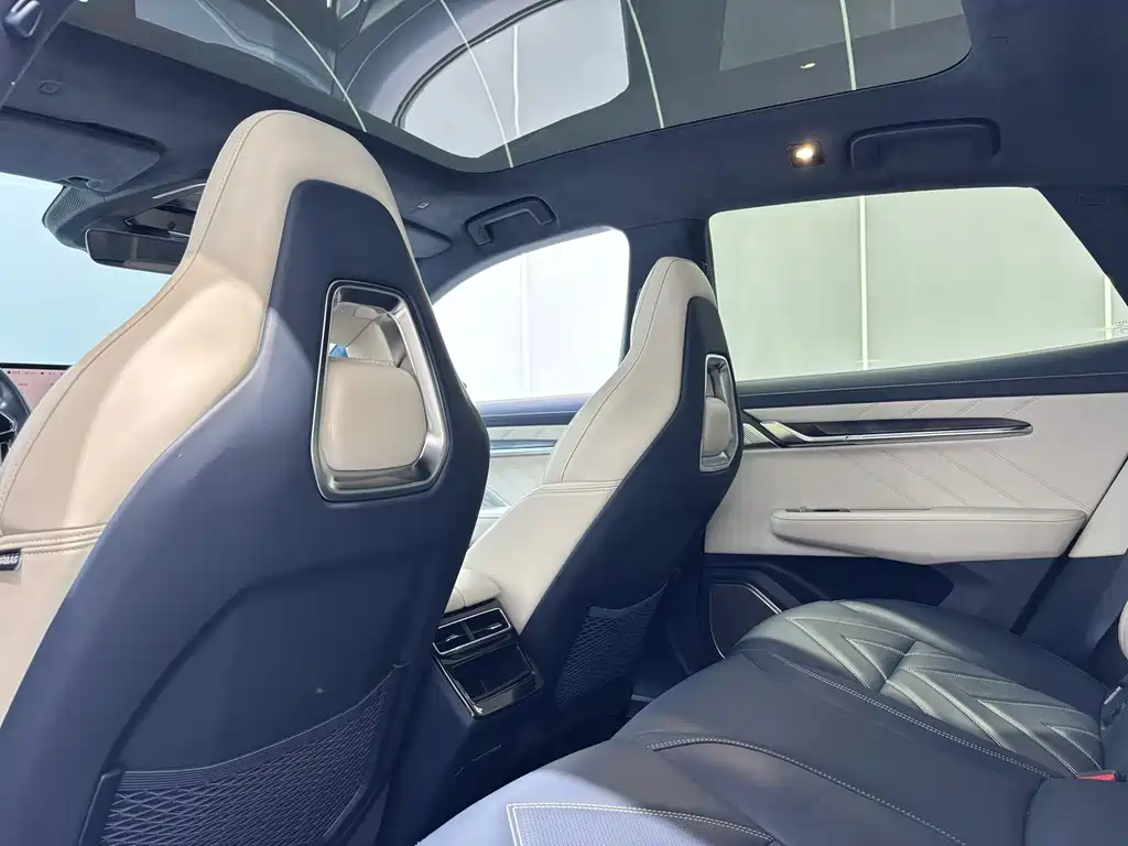 ZEEKR EXTREME KRYPTON 001