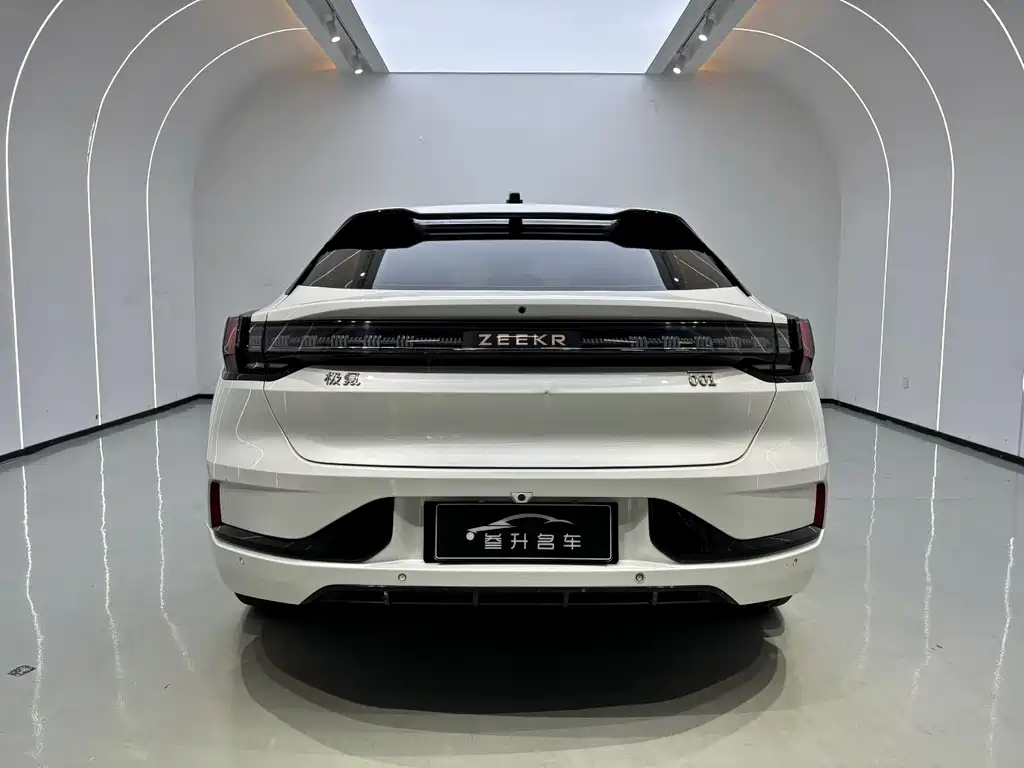 ZEEKR EXTREME KRYPTON 001