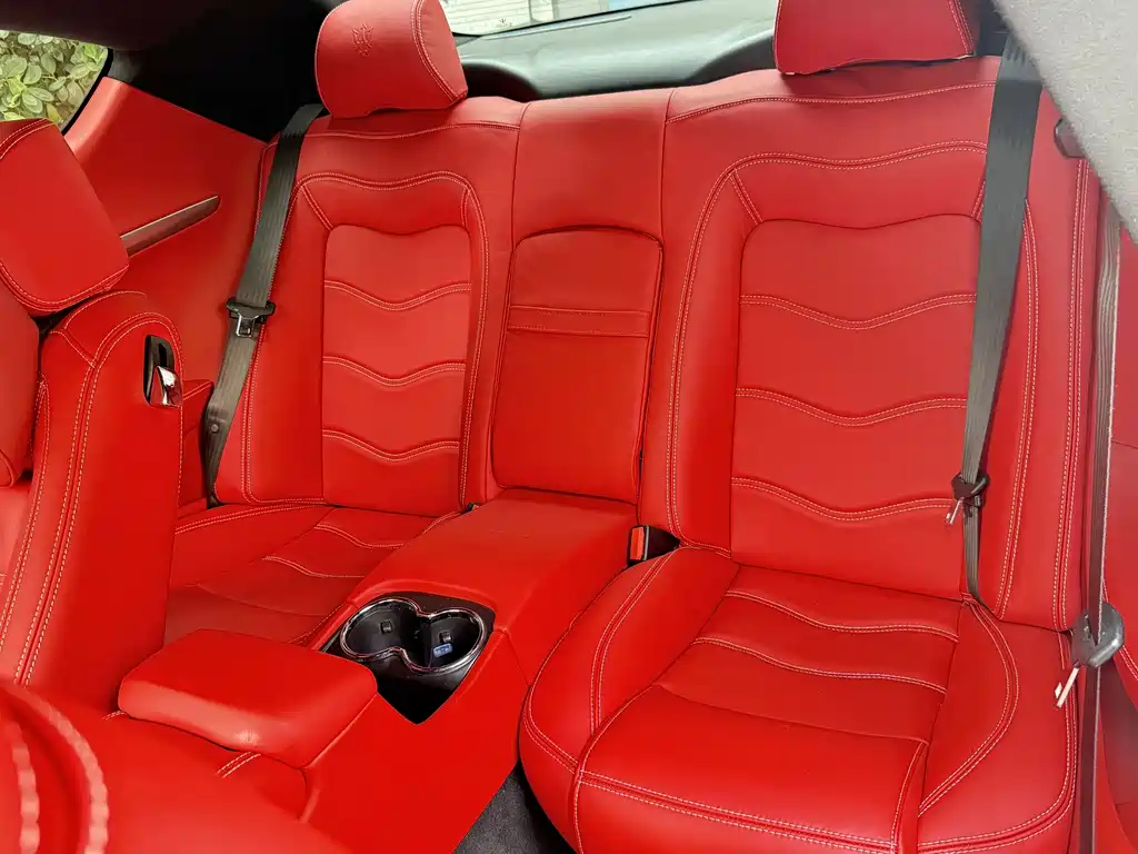 MASERATI GRANTURISMO