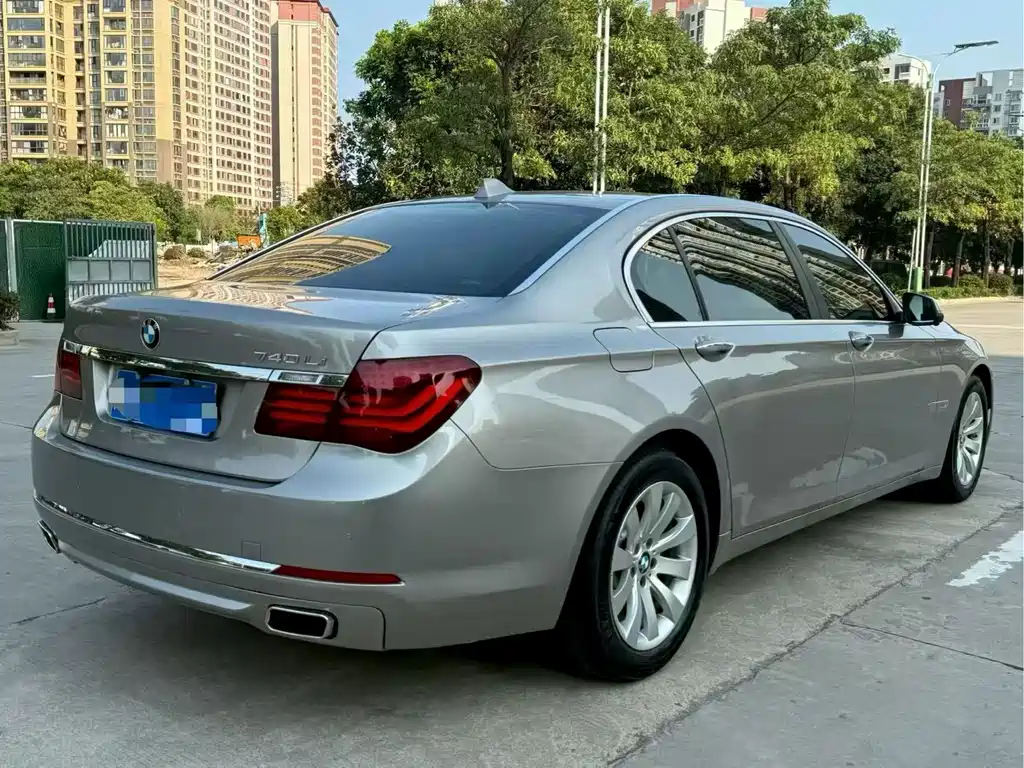 BMW 7 Series 7 2013 730Li Lead