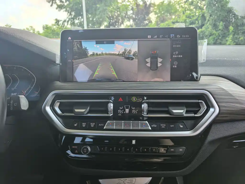 BMW X3 — миниатюра 12