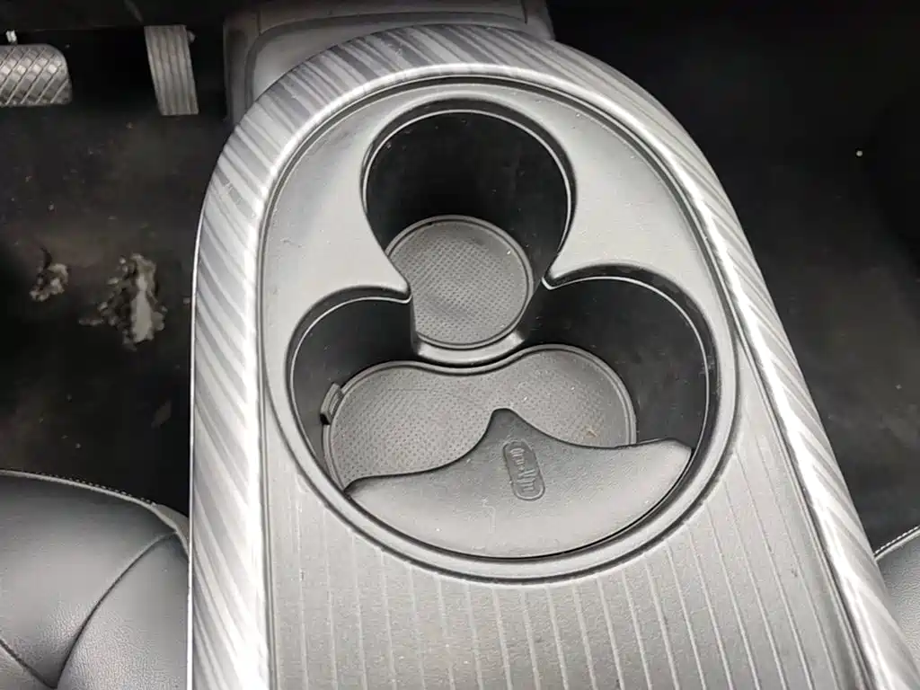 Baojun Yunduo — миниатюра 9