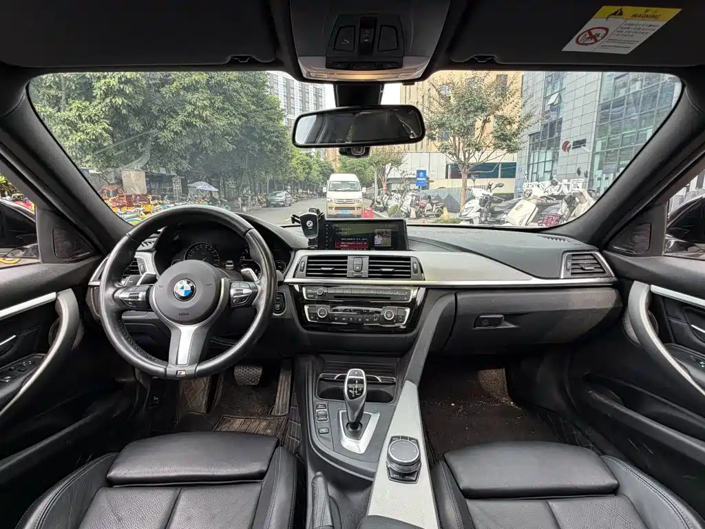 BMW 3 Series — миниатюра 13