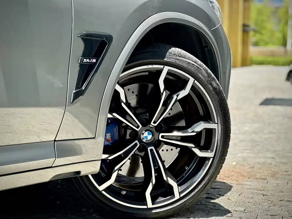 BMW X4 M