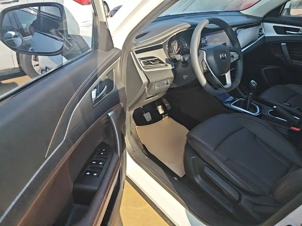Changan CS35PLUS — миниатюра 16