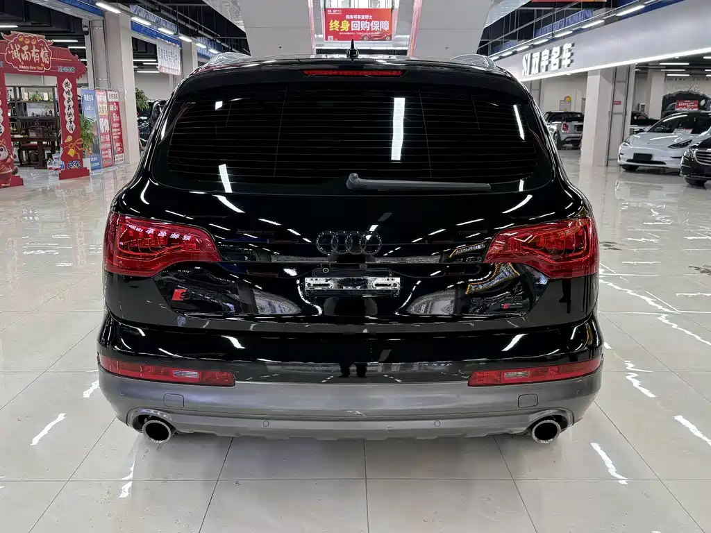 Audi Q7 2011 3.0 TFSI (200kW